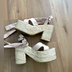 Golden Bar Wedges